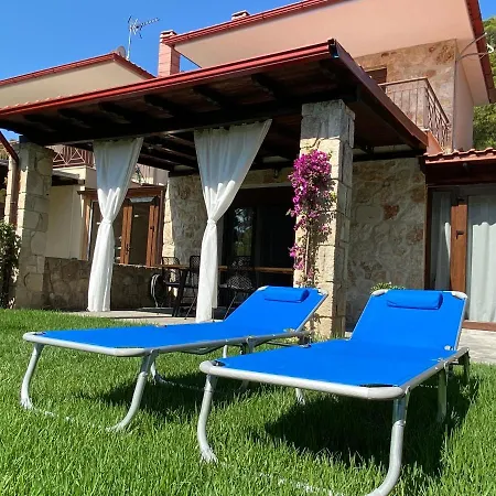 Stone Chalkidiki Vila