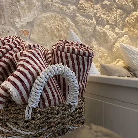 Stone Chalkidiki Vila